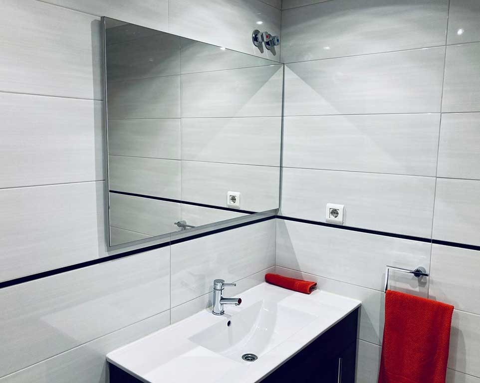 Reforma integral realizada en Rubí por AJ Borrallo